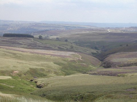 DSCN9080.JPG - View back towards Haworth from Top Withens